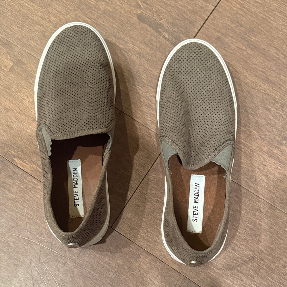 Steve Madden Women’s Grey Slip-On Loafers